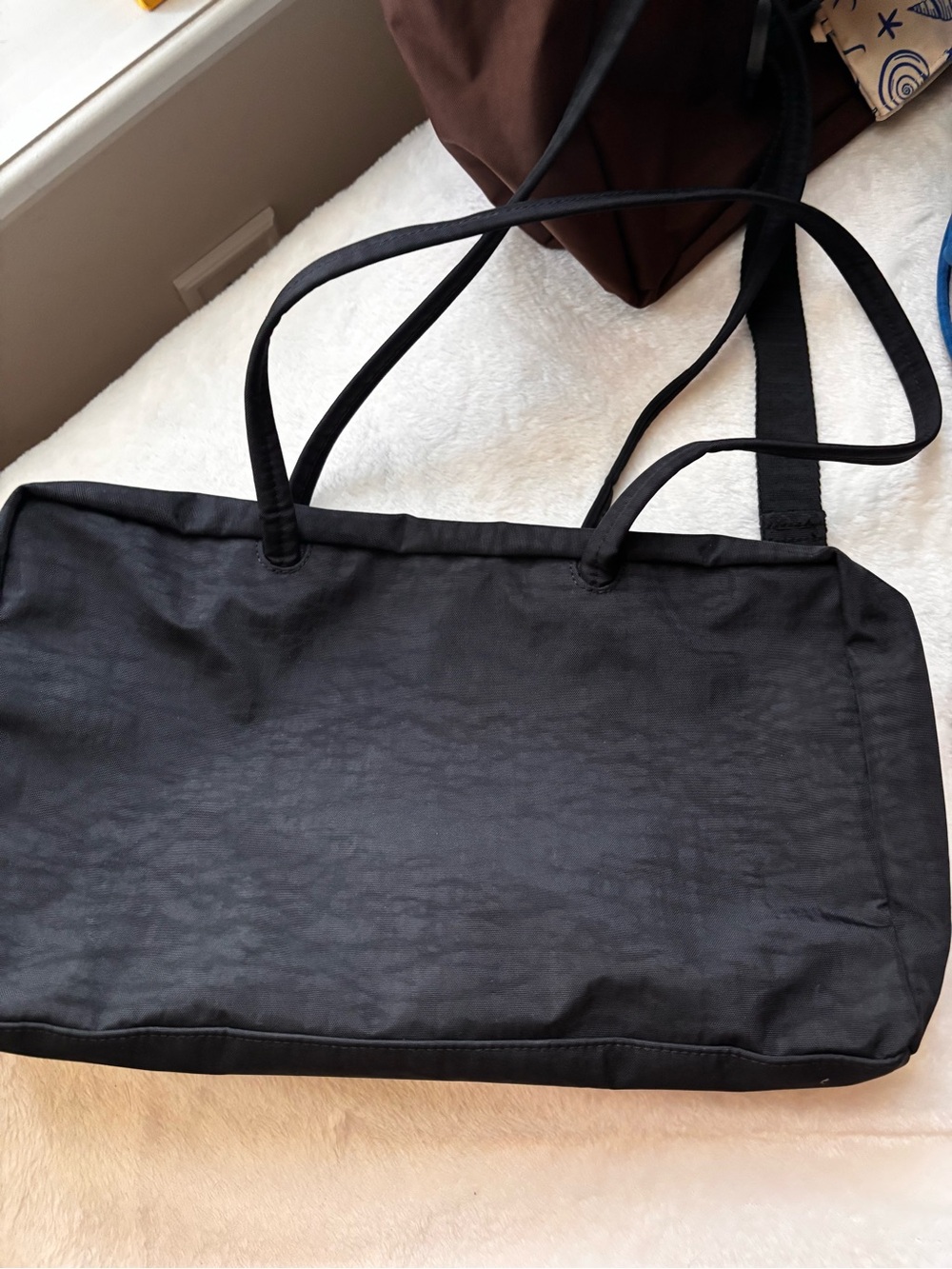 black medium bowler BAGGU